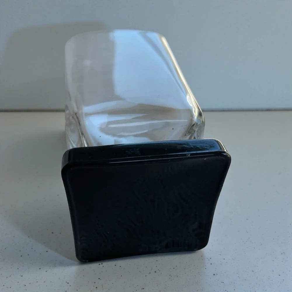 Disaronno Amaretto square liquor glass with black pedestal base, one only